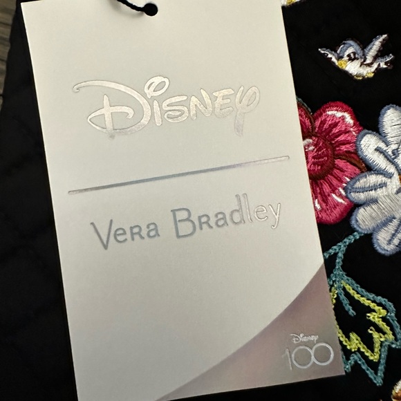 Vera Bradley Disney Snow White RFID Convertible Wristlet NWT - Picture 8 of 8